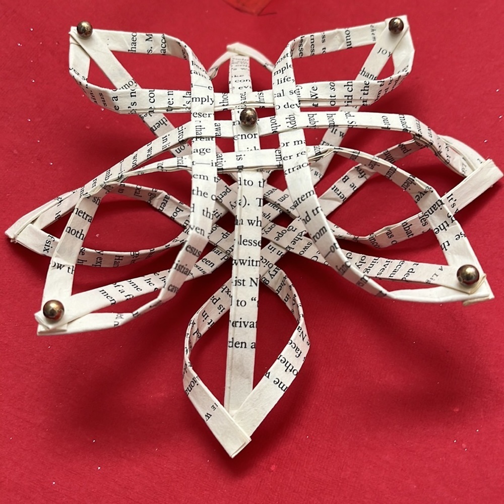 Handmade Upcycled Swedish Star Holiday Decor in Holiday Tin - Picture 5 of 7